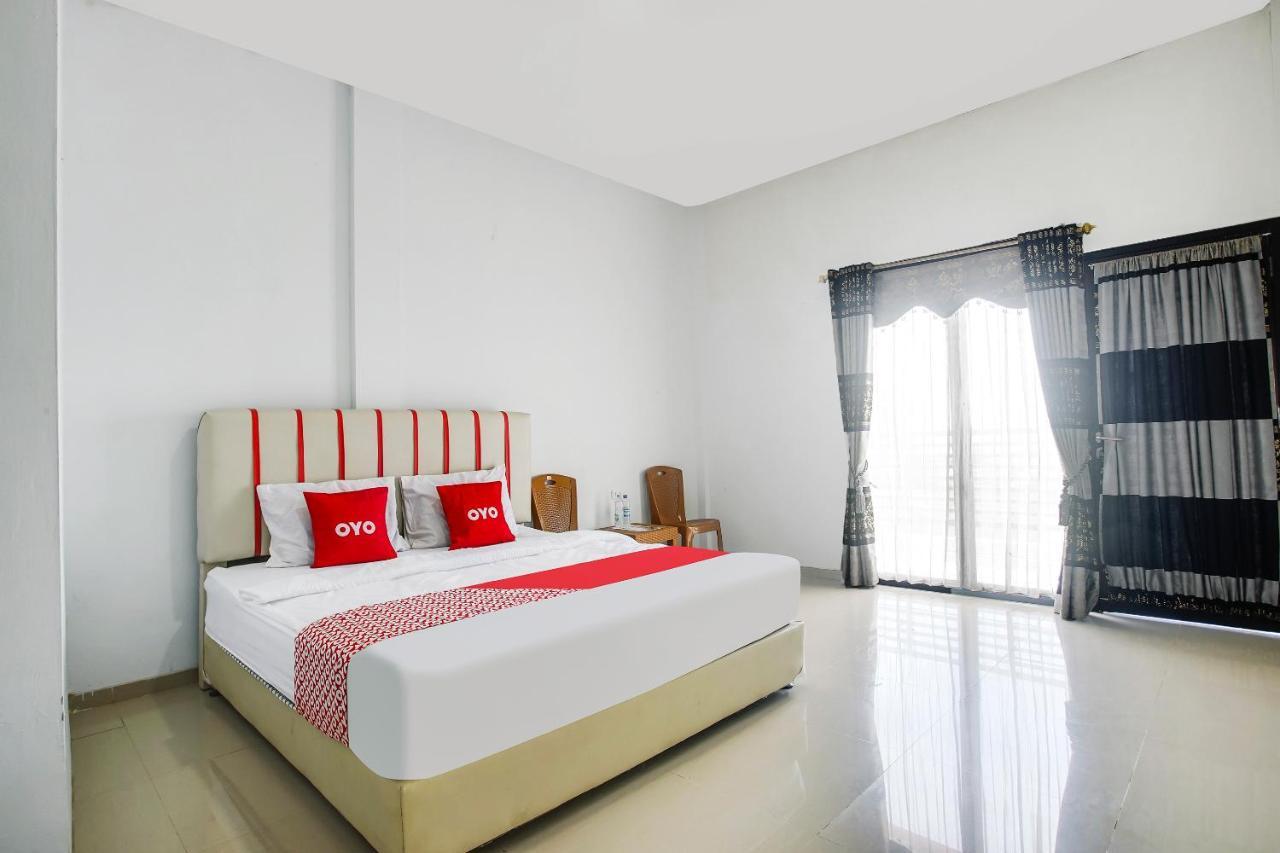 Oyo 2246 Anjung Bang Oking Hotel & Resort Pasarpulaupisang Exterior photo
